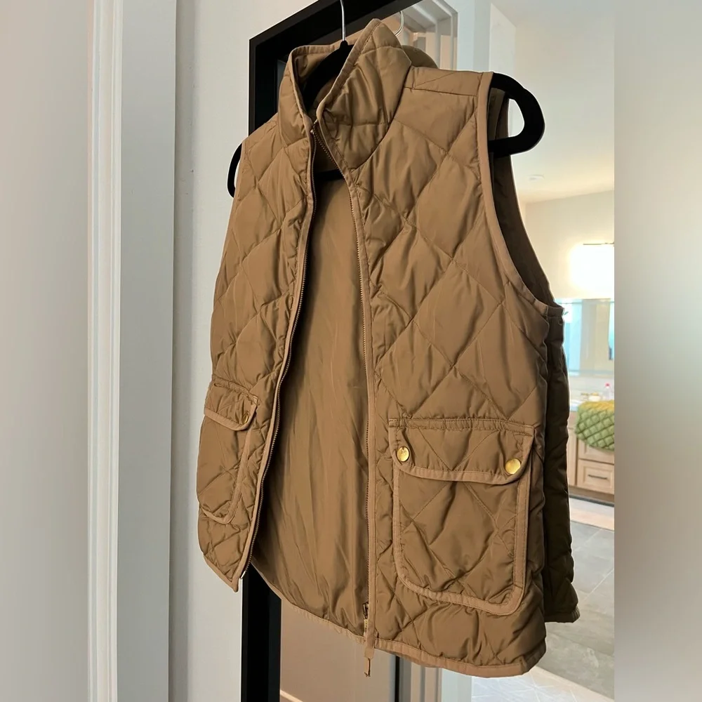 [J Crew] Quilted Vest - Picture 5 of 6